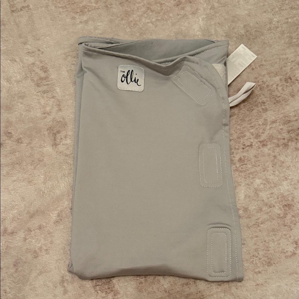 Ollie Baby Swaddle in Light Gray